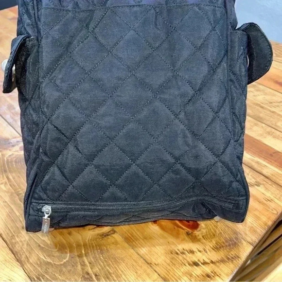 Baggallini quilted Florence tote organization galore! Pockets everywhere. Black - Picture 7 of 16